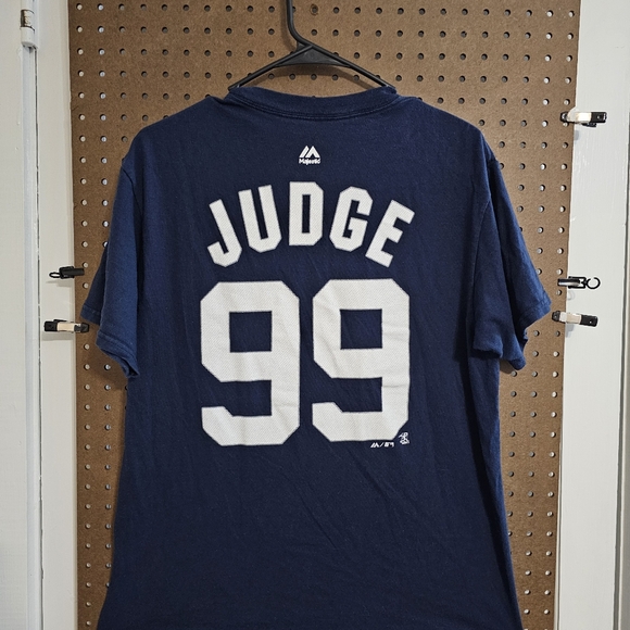 New York Yankees Aaron Judge 2015 Majestic T-shirt UniseX - Picture 3 of 10